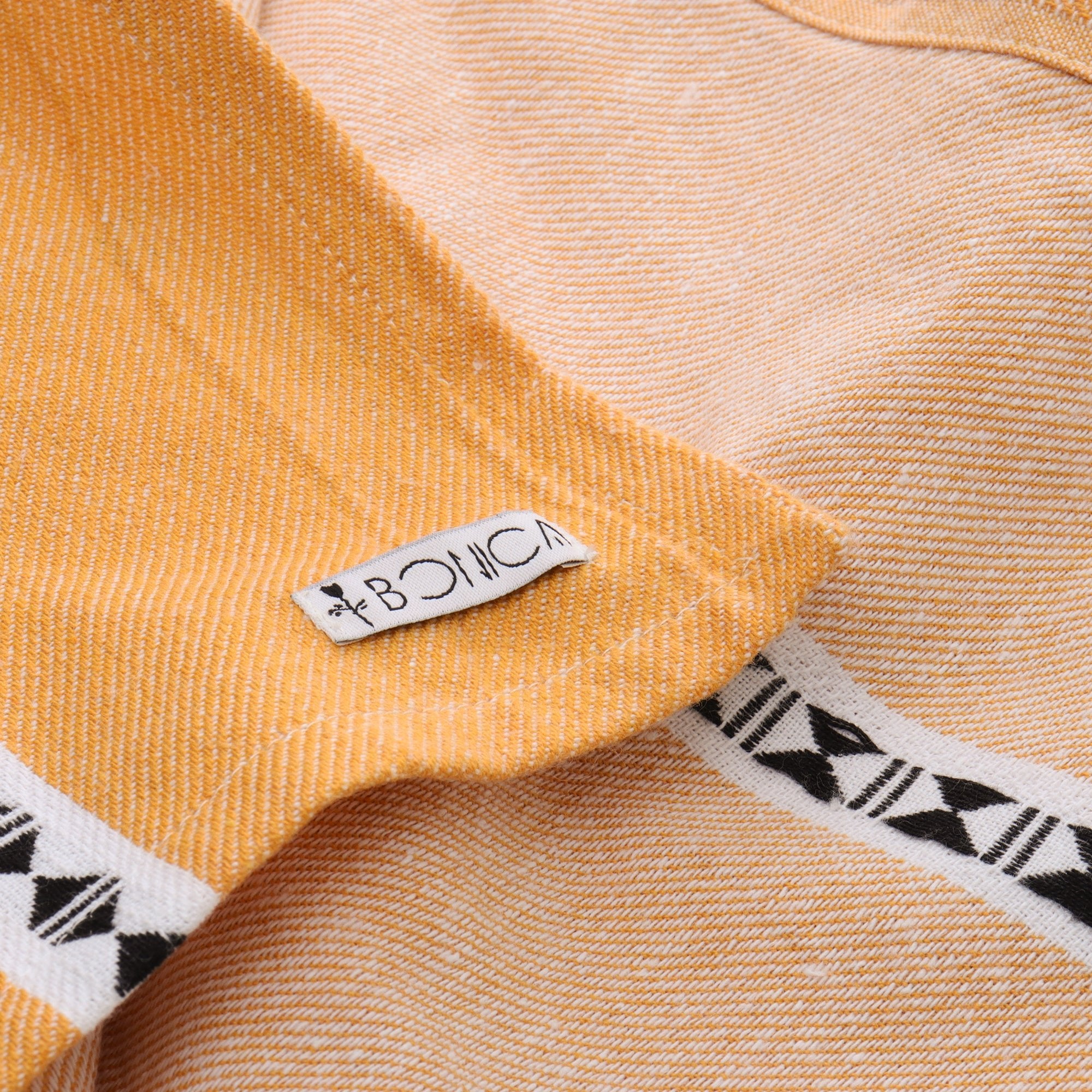 Contemporary Harvest Hues tablecloth for stylish and minimalist interiors