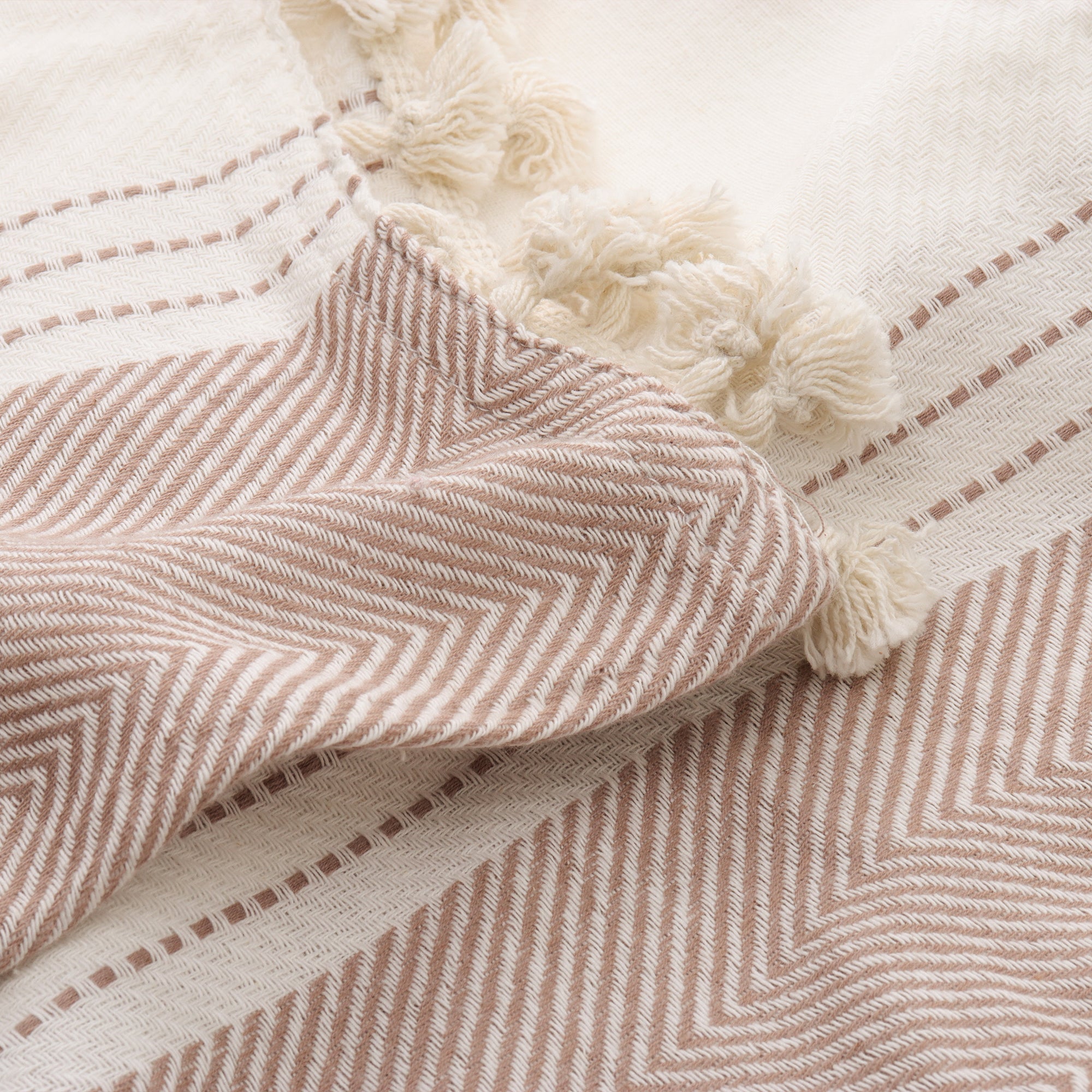 Herring Loom Table Cover - Bonica
